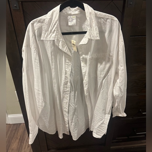 NWT oversized Aerie White button down sz m - Picture 1 of 3